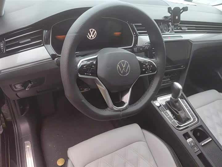 Фото 4 - Volkswagen Magotan
