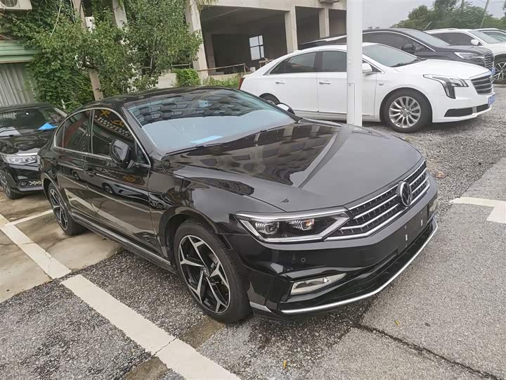 Фото 8 - Volkswagen Magotan