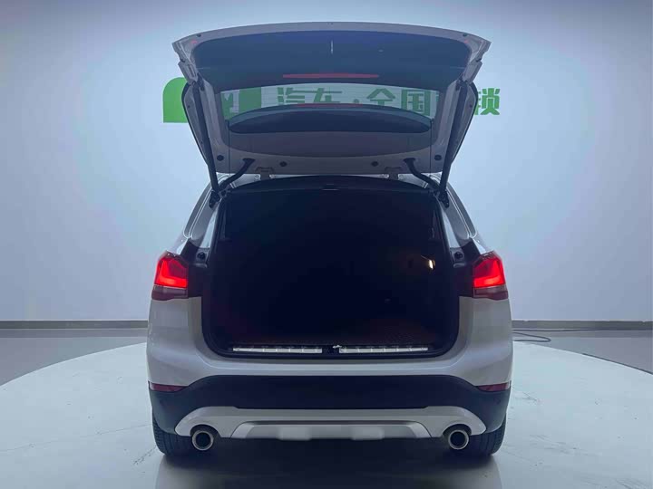 Фото 21 - BMW X1