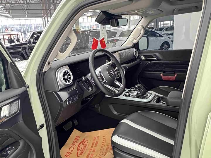 Фото 4 - Tank 300