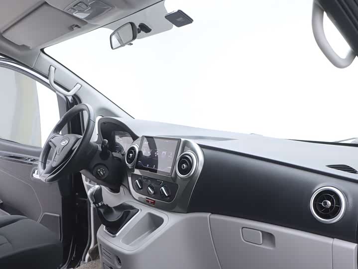 Фото 11 - JAC Refine M3