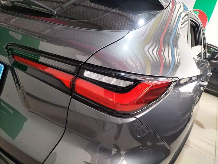 Фото 8 - Changan Oshan X5