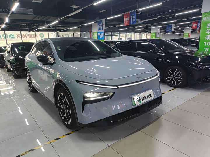 Фото 2 - XPeng G7