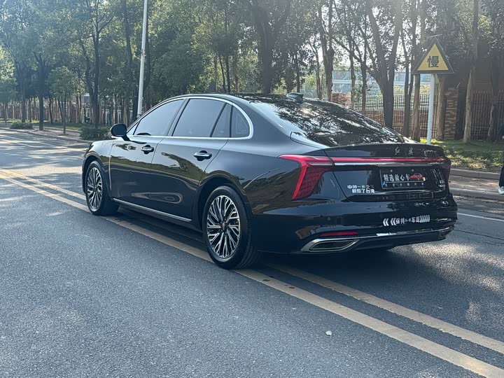 Фото 5 - Hongqi H5