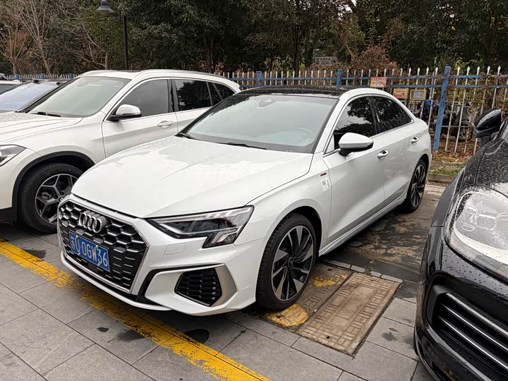 Фото 1 - Audi A3