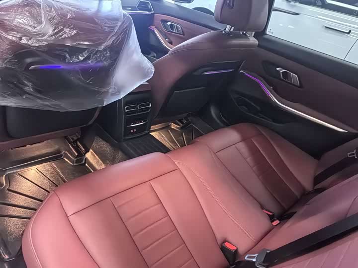 Фото 11 - BMW 3 Series