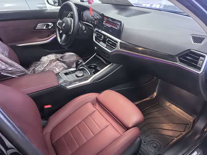 Фото 14 - BMW 3 Series