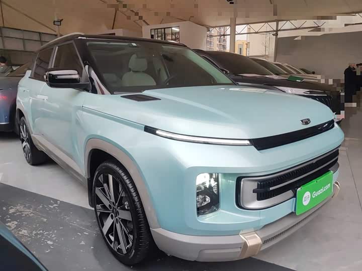 Фото 4 - Geely Icon