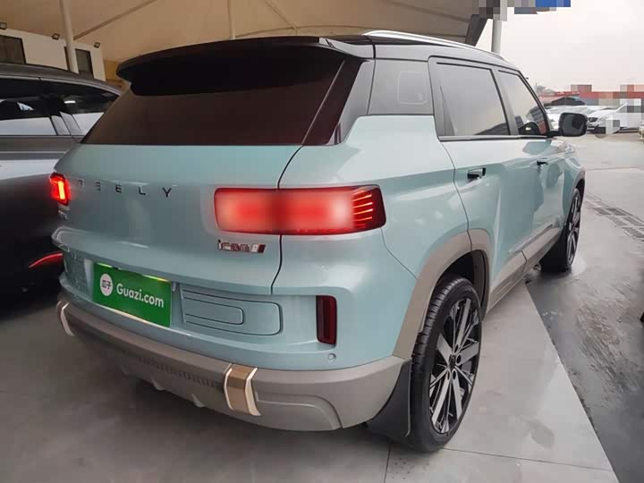 Фото 7 - Geely Icon