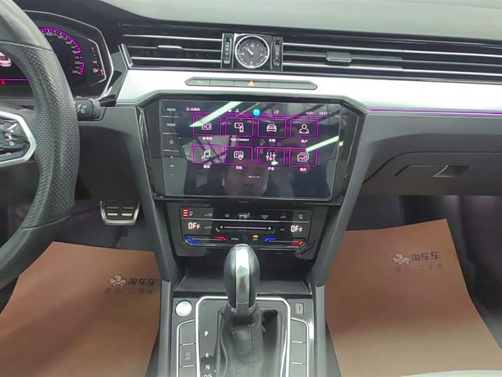 Фото 13 - Volkswagen Magotan