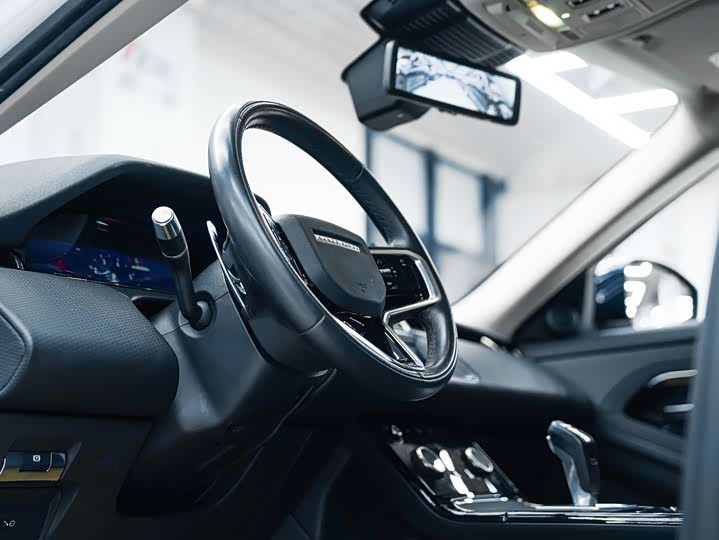 Фото 10 - Land Rover Range Rover Evoque L