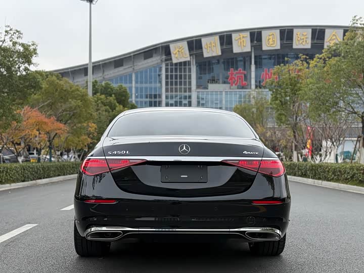 Фото 13 - Mercedes-Benz S-Class