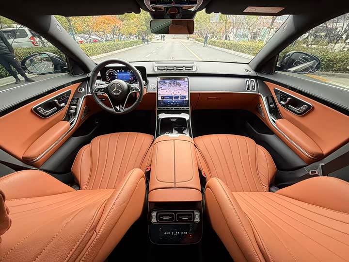 Фото 8 - Mercedes-Benz S-Class