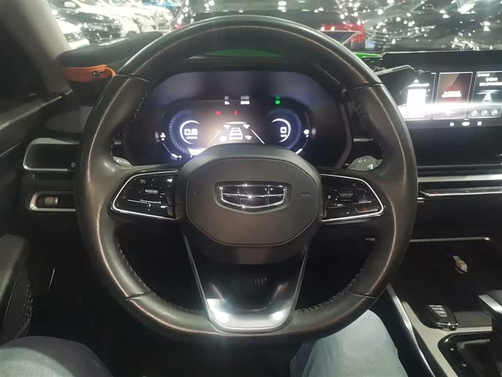 Фото 11 - Geely Emgrand