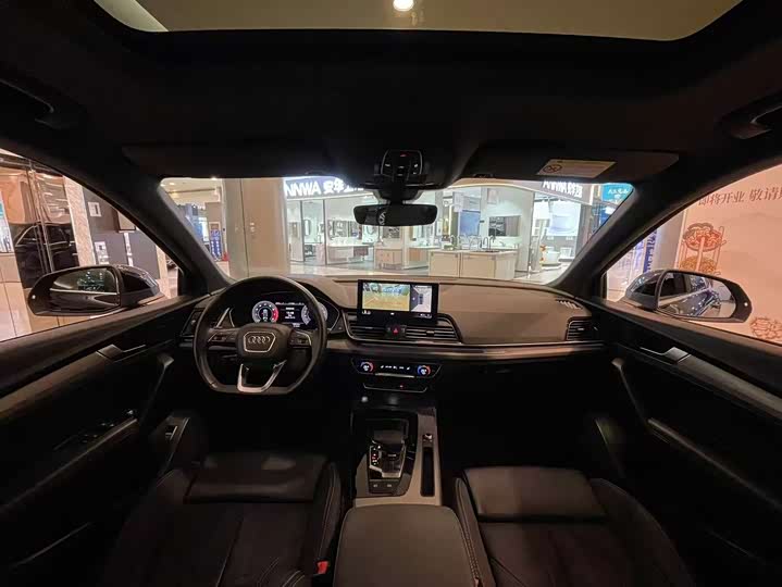 Фото 5 - Audi Q5L Sportback