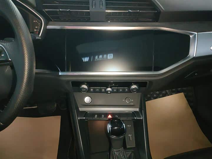 Фото 11 - Audi Q3 Sportback