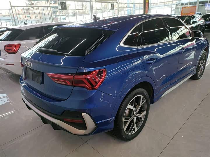 Фото 6 - Audi Q3 Sportback