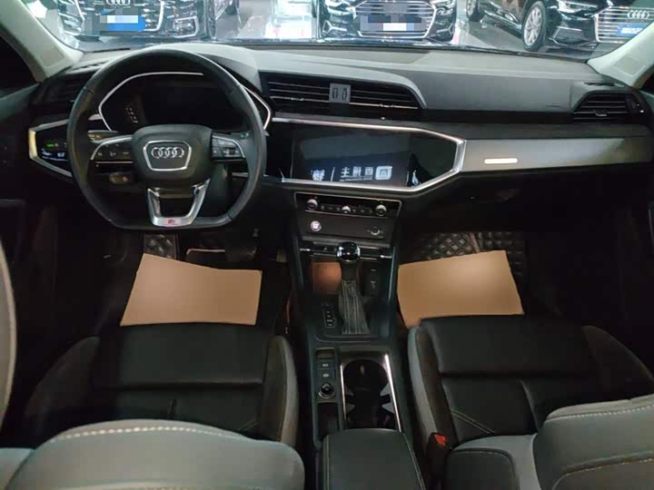 Фото 7 - Audi Q3 Sportback