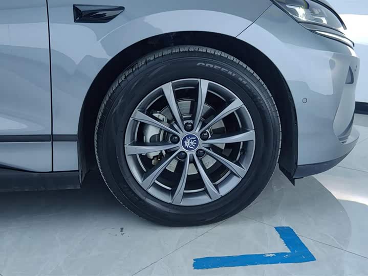 Фото 6 - BYD Qin L