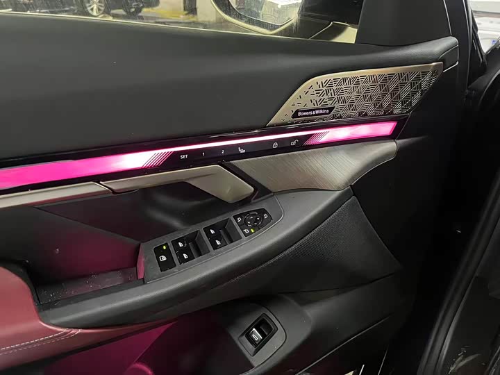 Фото 6 - BMW 5 Series