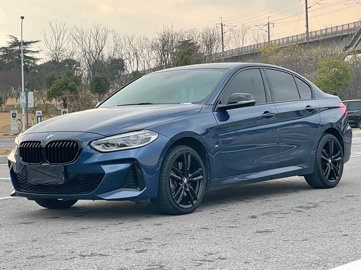 Фото 1 - BMW 1 Series