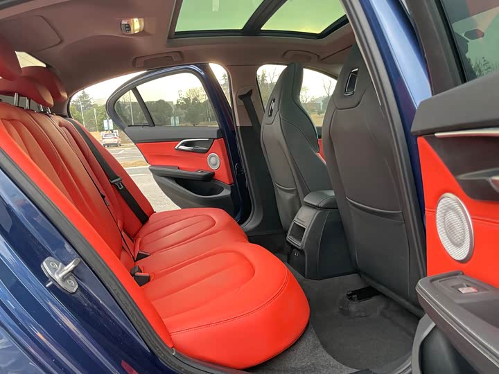 Фото 13 - BMW 1 Series