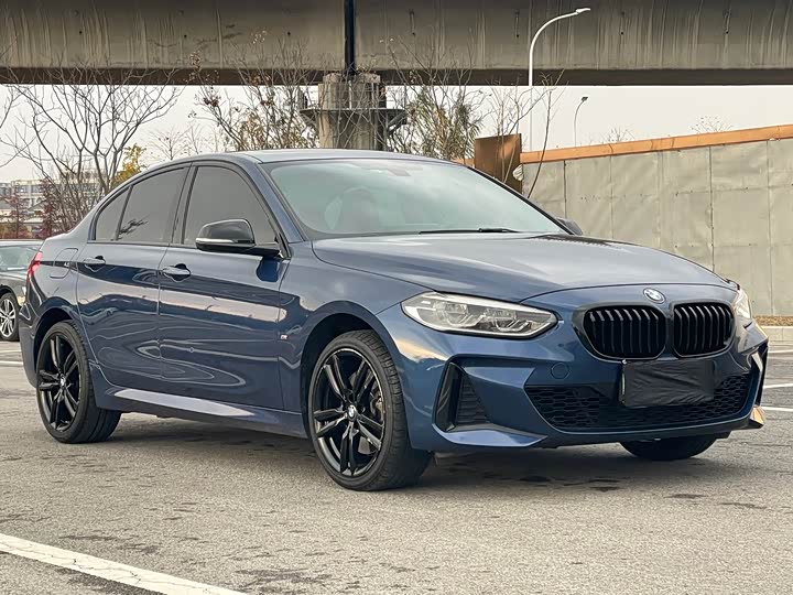 Фото 3 - BMW 1 Series