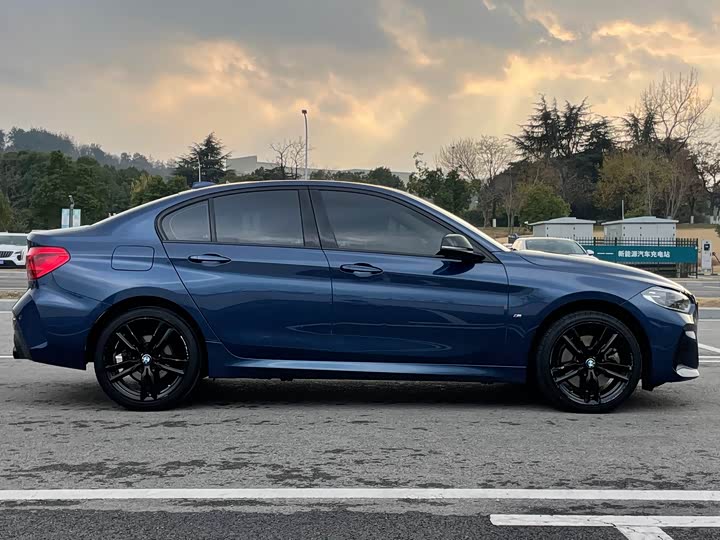 Фото 4 - BMW 1 Series