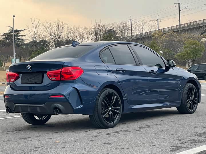 Фото 6 - BMW 1 Series