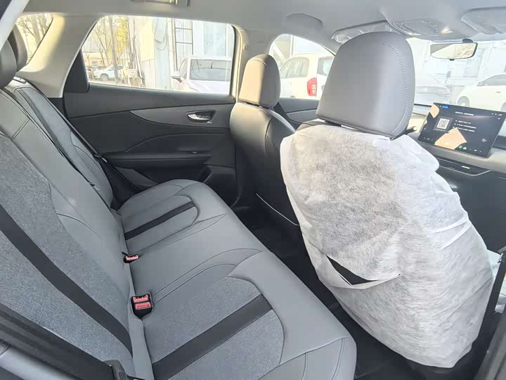 Фото 4 - MG Motor ES5