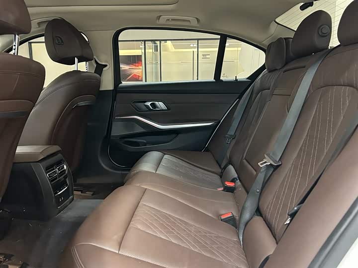 Фото 11 - BMW i3