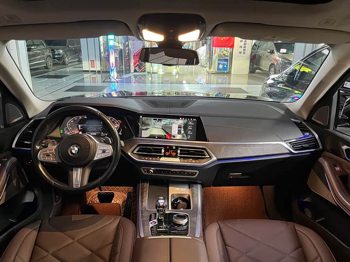 Фото 17 - BMW X5