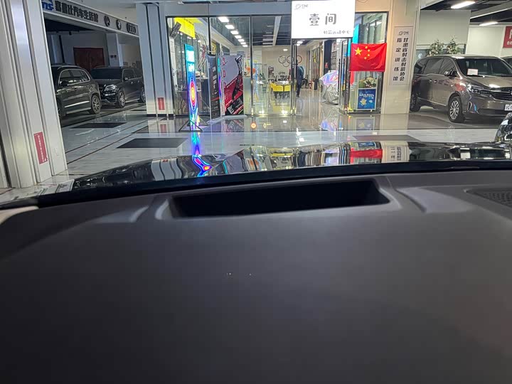 Фото 26 - BMW X5