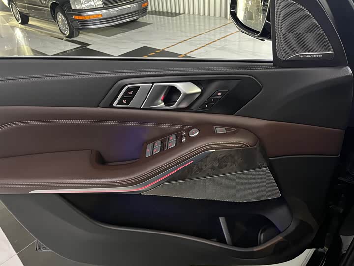 Фото 30 - BMW X5