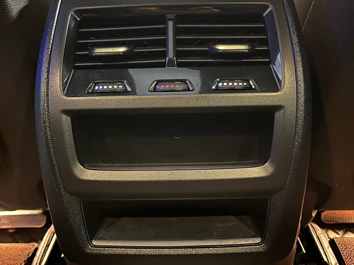 Фото 35 - BMW X5