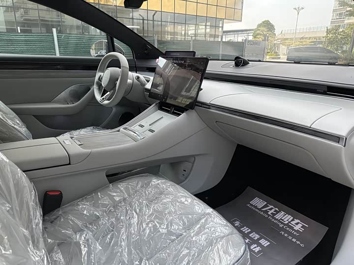 Фото 7 - Luxeed S7