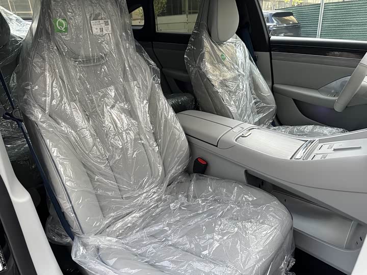 Фото 8 - Luxeed S7