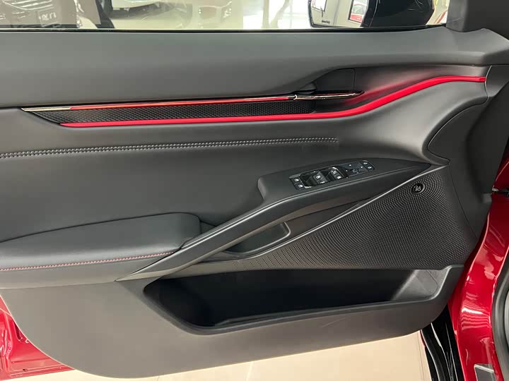 Фото 14 - Ford Mondeo