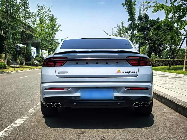 Фото 13 - Geely Preface