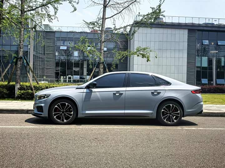 Фото 9 - Geely Preface