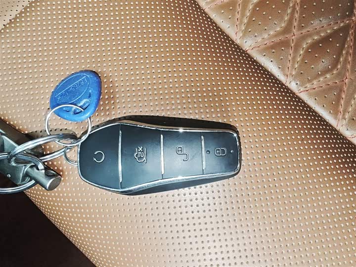 Фото 12 - BYD Han