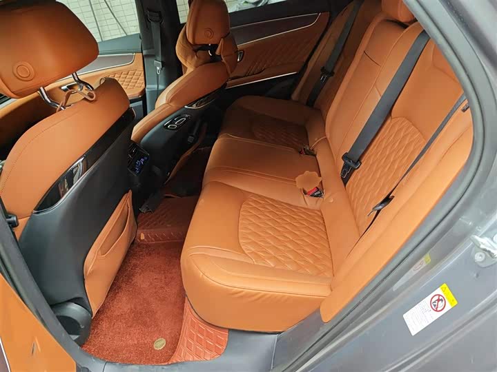 Фото 15 - BYD Han