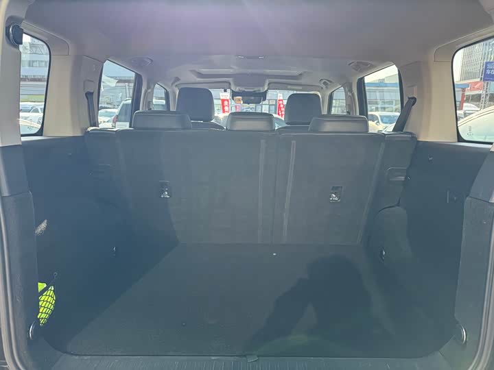 Фото 10 - Tank 300