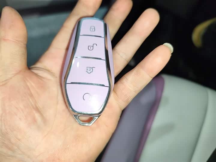 Фото 9 - BYD Dolphin