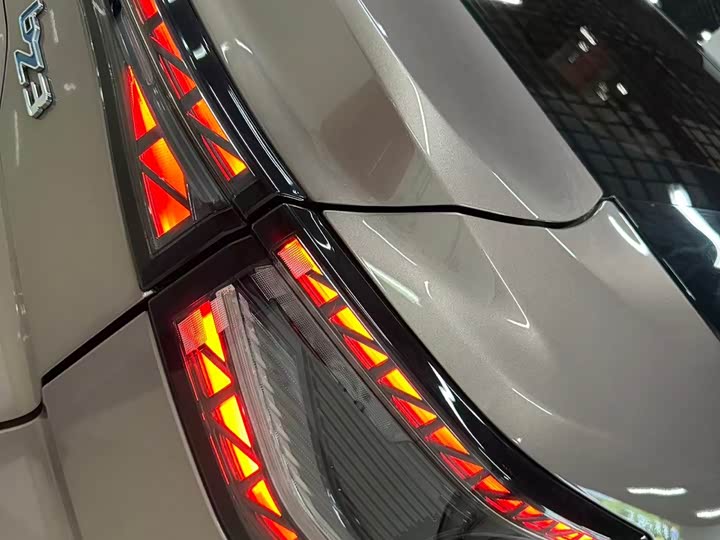 Фото 14 - Toyota bZ3