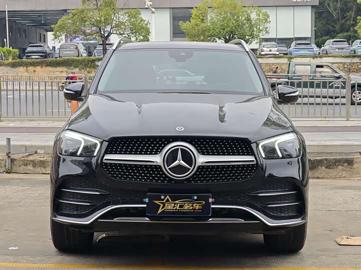 Фото 1 - Mercedes-Benz GLE-Class