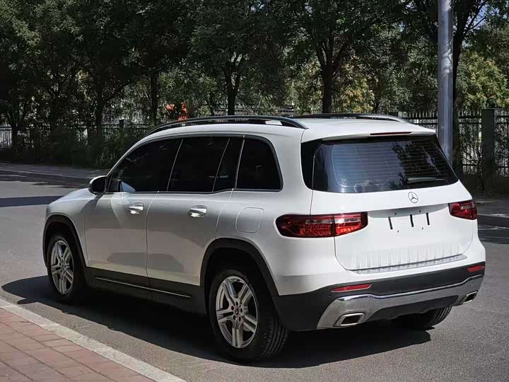 Фото 4 - Mercedes-Benz GLB-Class