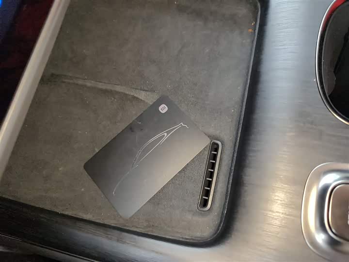 Фото 9 - Xiaomi SU7