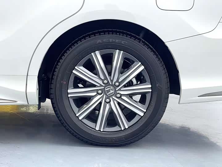 Фото 18 - Honda Odyssey