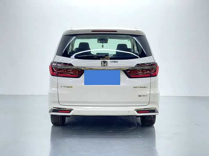 Фото 5 - Honda Odyssey